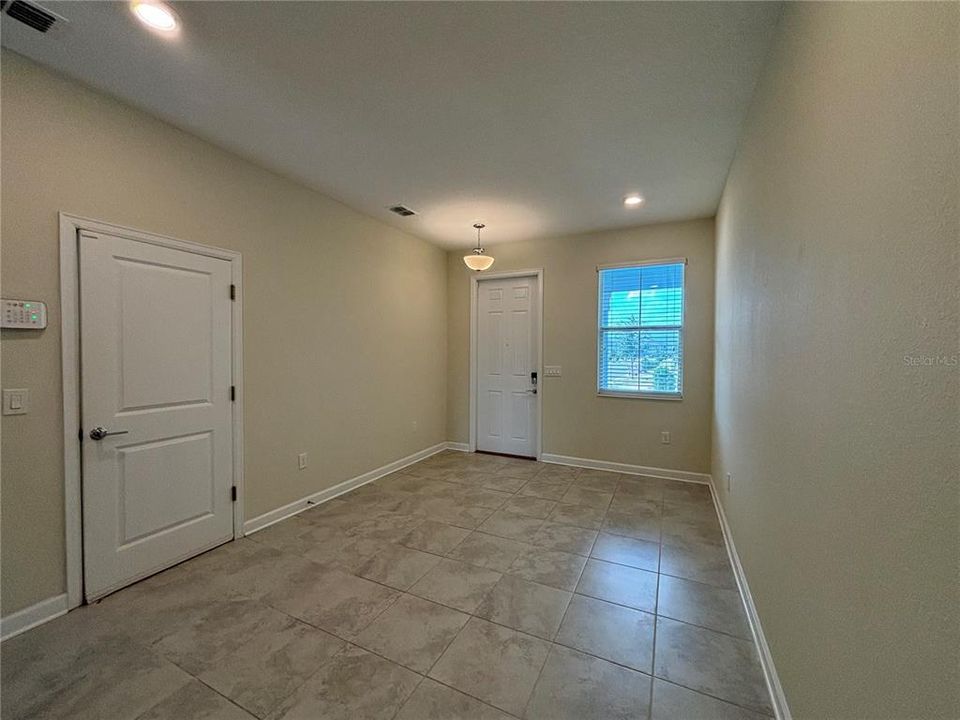 Active With Contract: $2,495 (3 beds, 2 baths, 1797 Square Feet)