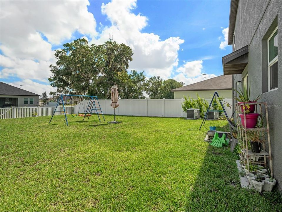 For Sale: $438,500 (4 beds, 2 baths, 2633 Square Feet)