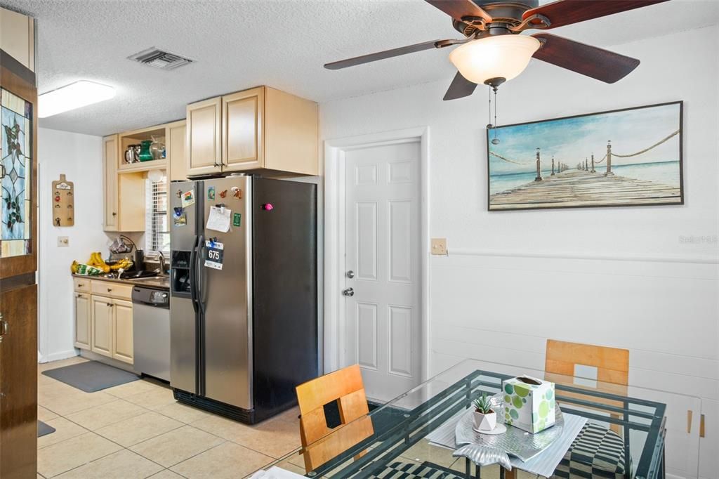 For Sale: $435,000 (4 beds, 2 baths, 1750 Square Feet)