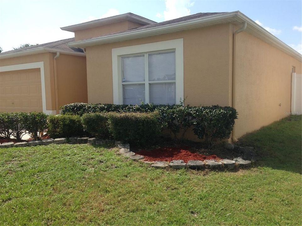 Active With Contract: $2,250 (4 beds, 2 baths, 1874 Square Feet)