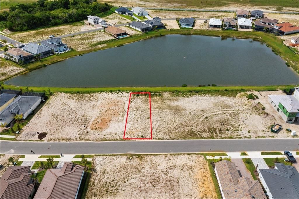 На продажу: $132,000 (0.14 acres)