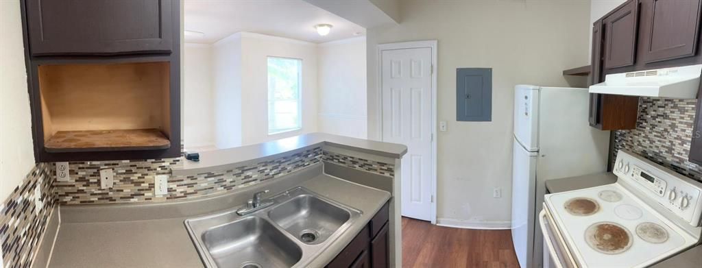 For Rent: $1,299 (1 beds, 1 baths, 657 Square Feet)