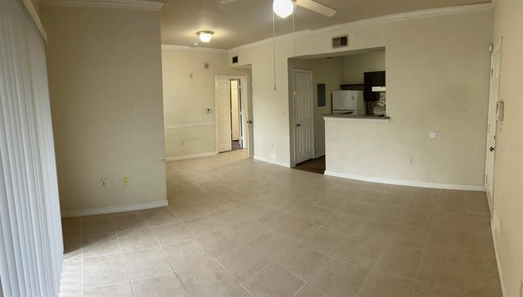 For Rent: $1,299 (1 beds, 1 baths, 657 Square Feet)