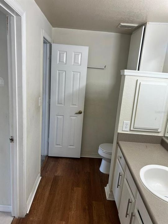 For Rent: $1,299 (1 beds, 1 baths, 657 Square Feet)