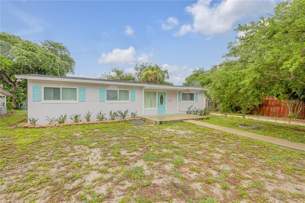 For Sale: $672,000 (3 beds, 2 baths, 1455 Square Feet)