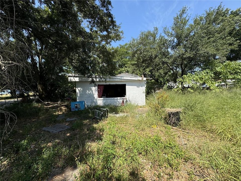 For Sale: $55,000 (3 beds, 1 baths, 812 Square Feet)