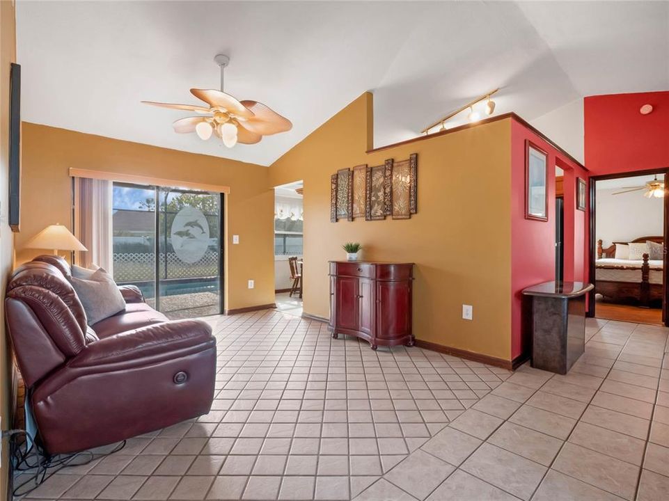 For Sale: $360,000 (3 beds, 2 baths, 1324 Square Feet)