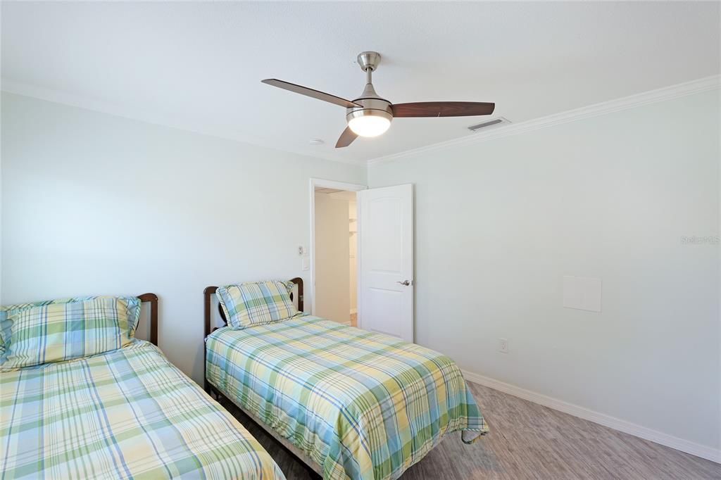 For Sale: $339,000 (2 beds, 2 baths, 1480 Square Feet)