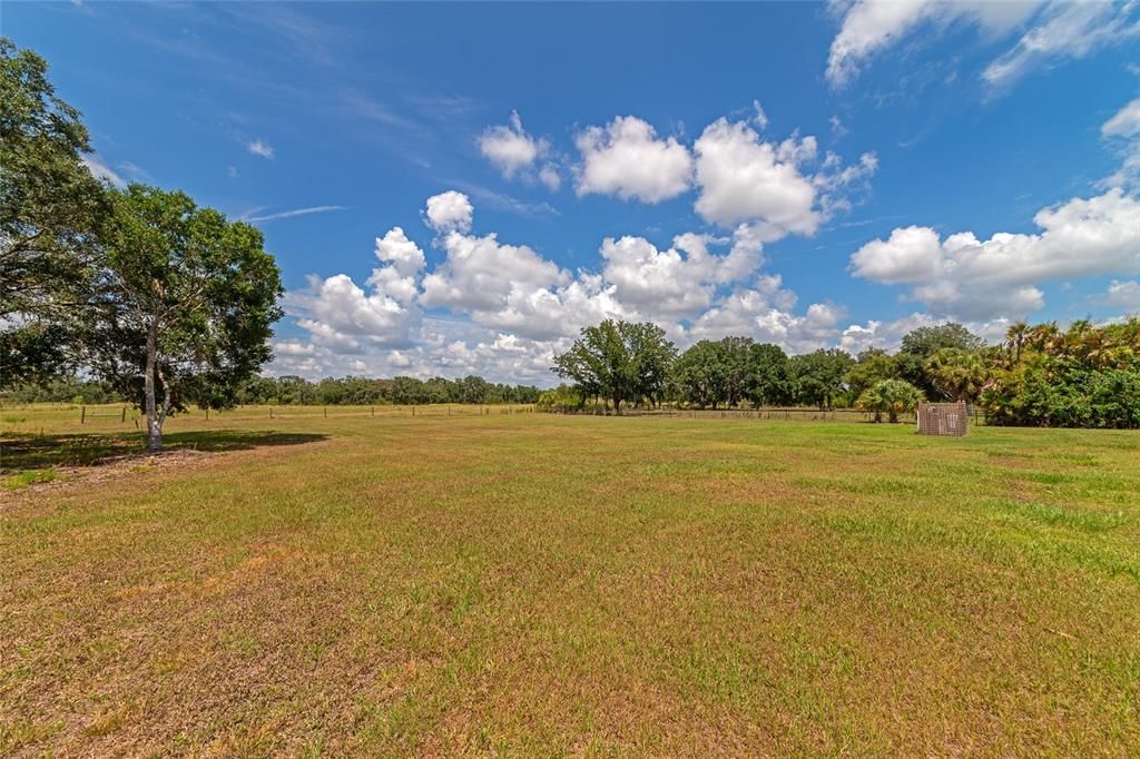 For Sale: $825,000 (3 beds, 2 baths, 2728 Square Feet)