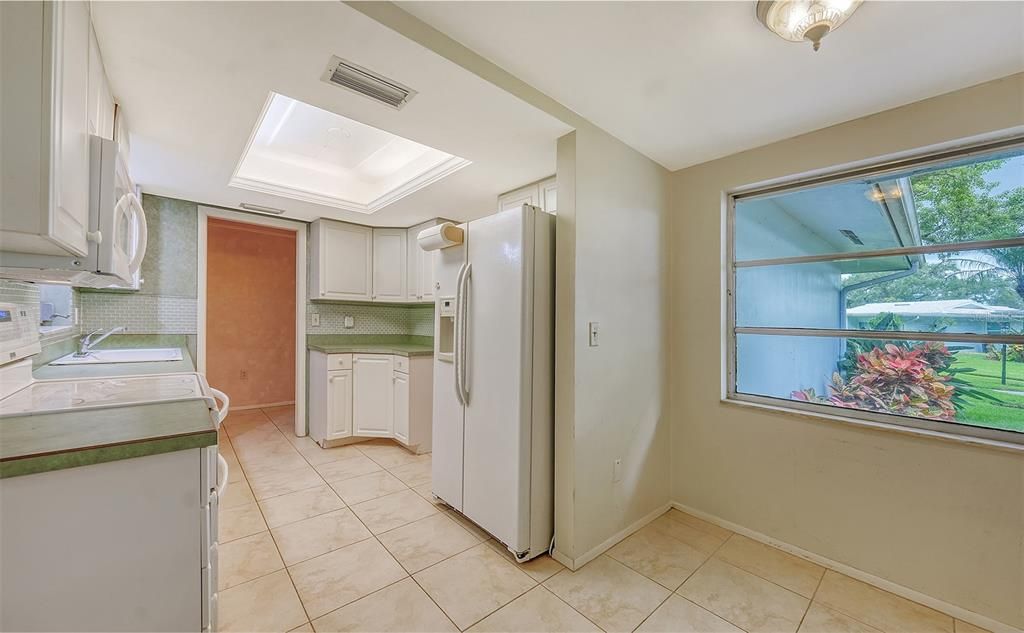For Sale: $345,000 (2 beds, 2 baths, 1651 Square Feet)