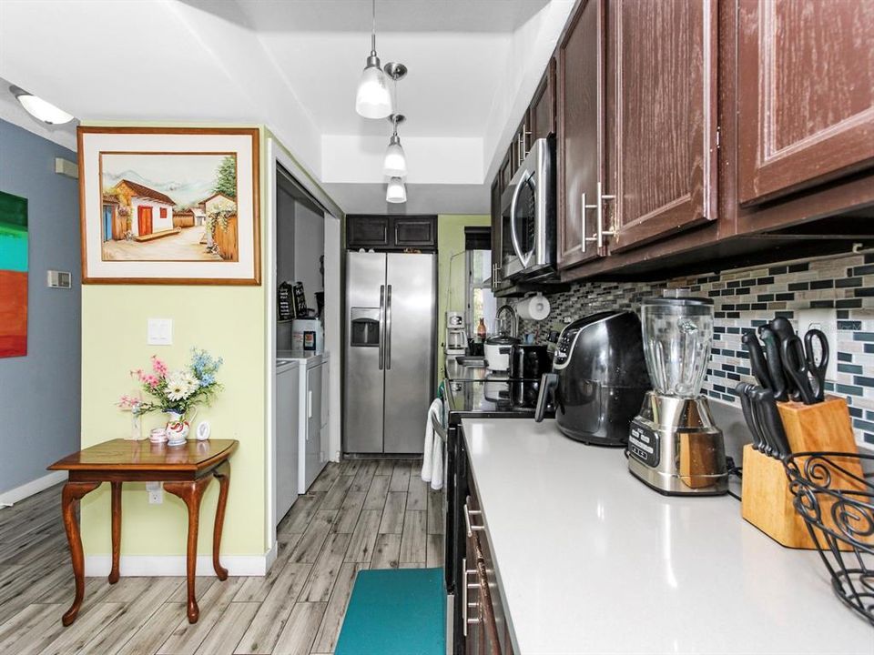 For Sale: $289,000 (3 beds, 1 baths, 1070 Square Feet)