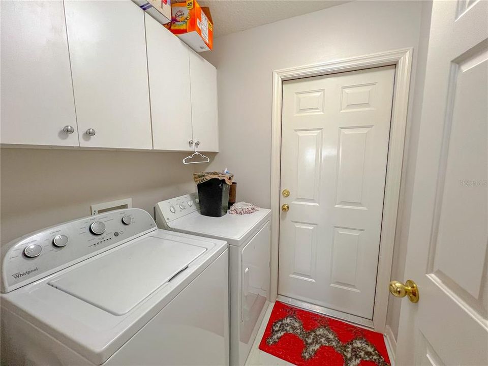 Active With Contract: $2,250 (3 beds, 2 baths, 1558 Square Feet)