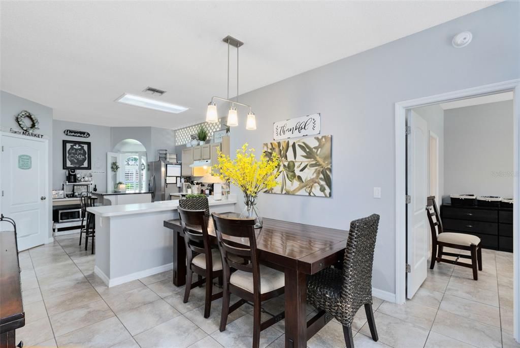 Active With Contract: $445,000 (4 beds, 2 baths, 1806 Square Feet)