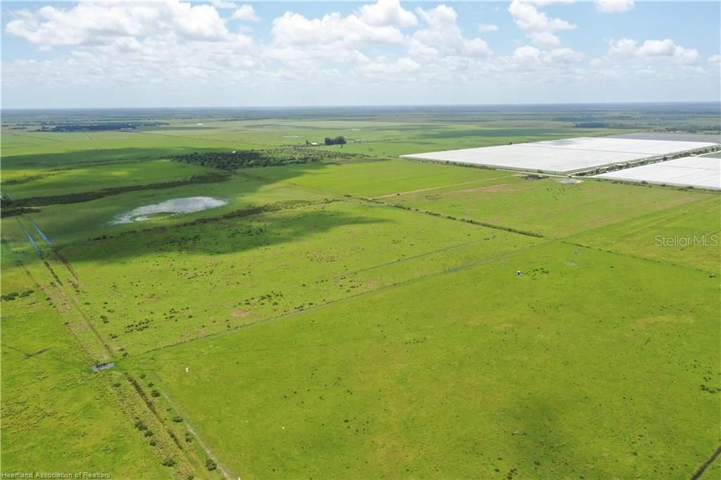 For Sale: $1,674,000 (186.00 acres)