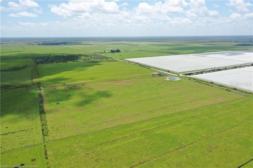For Sale: $1,674,000 (186.00 acres)