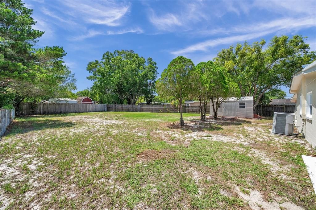 Active With Contract: $375,000 (3 beds, 2 baths, 1168 Square Feet)