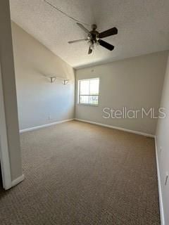 For Sale: $299,900 (2 beds, 1 baths, 1044 Square Feet)