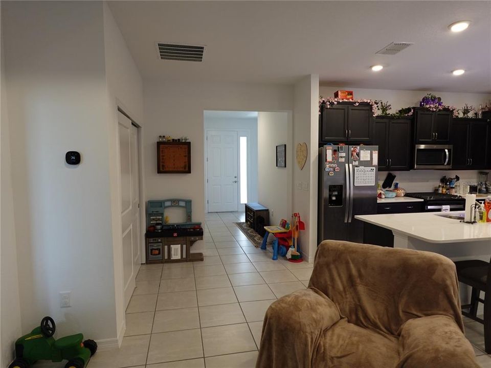 For Sale: $335,000 (3 beds, 2 baths, 1608 Square Feet)