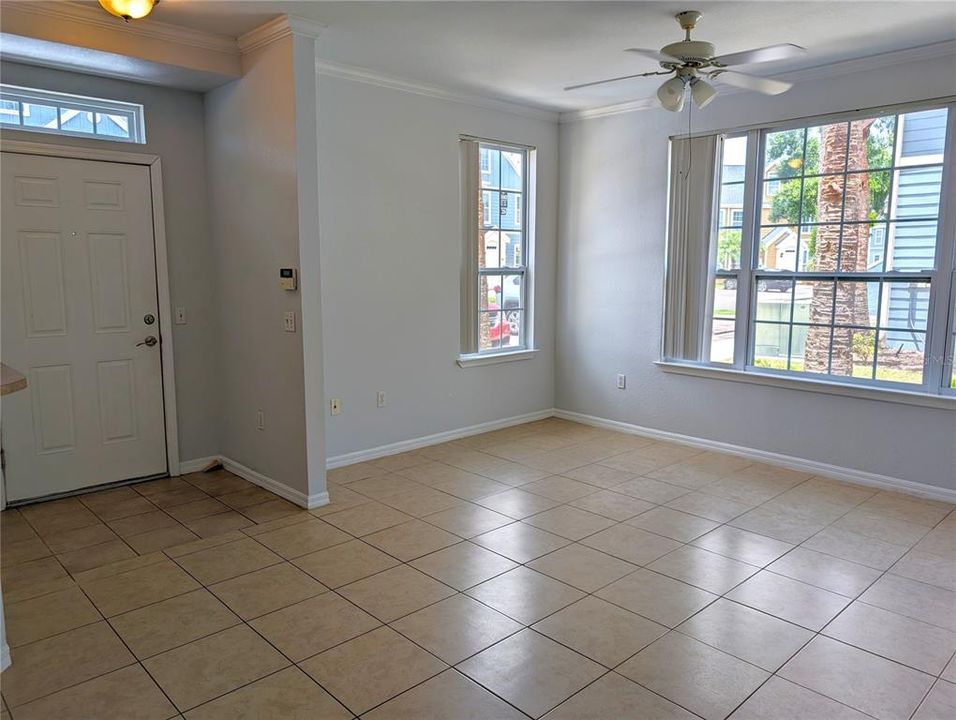 For Rent: $2,100 (2 beds, 2 baths, 1112 Square Feet)