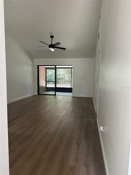 For Rent: $2,150 (3 beds, 2 baths, 1126 Square Feet)