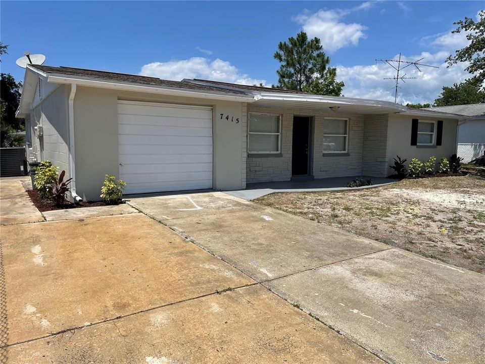 For Sale: $250,000 (3 beds, 2 baths, 1344 Square Feet)