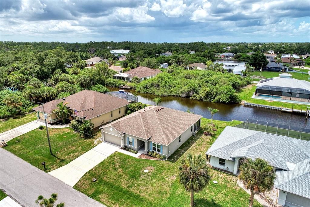 For Sale: $599,900 (3 beds, 2 baths, 2064 Square Feet)