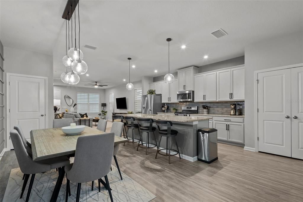 Kitchen/Dining Area