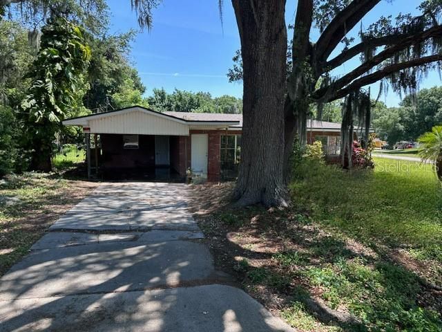 For Sale: $250,000 (3 beds, 2 baths, 1604 Square Feet)