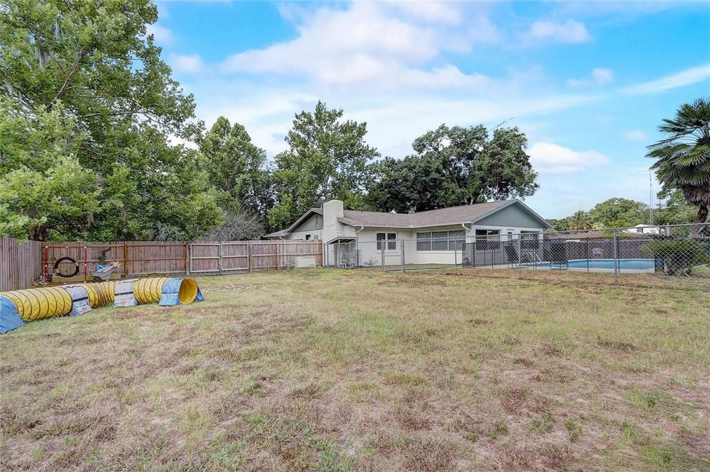 For Sale: $429,000 (3 beds, 2 baths, 2302 Square Feet)