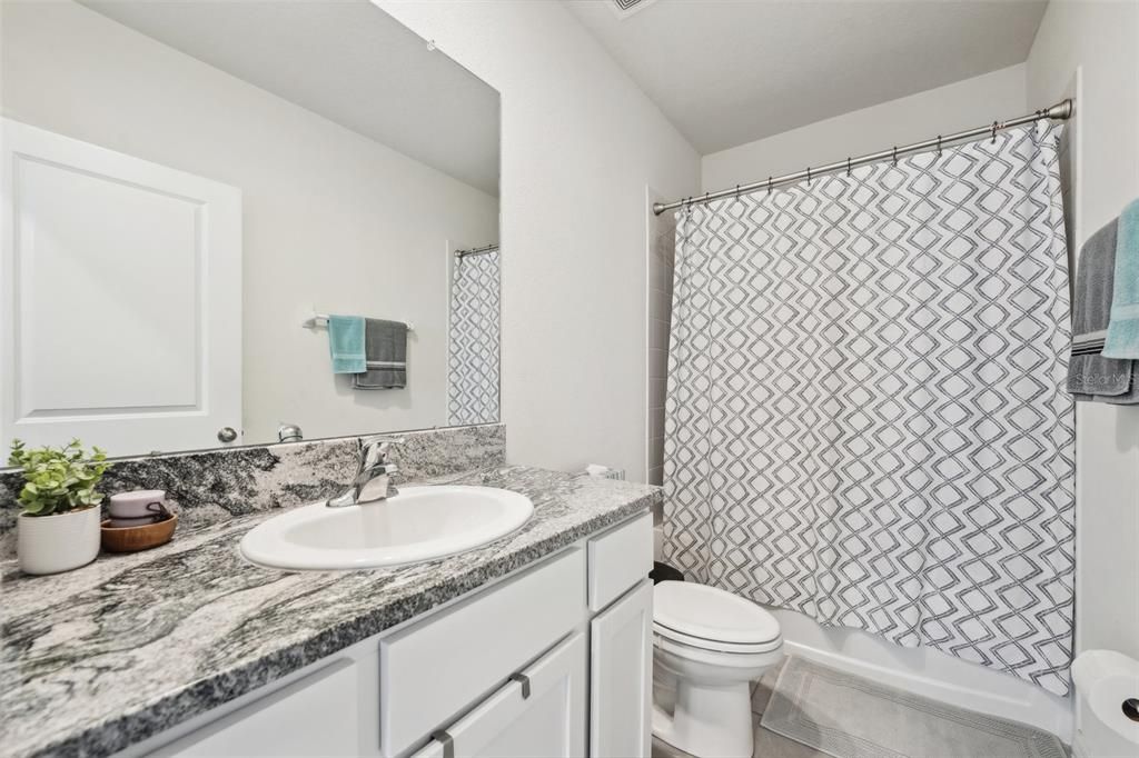 Active With Contract: $424,900 (3 beds, 2 baths, 1961 Square Feet)