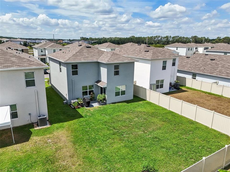 Active With Contract: $424,900 (3 beds, 2 baths, 1961 Square Feet)