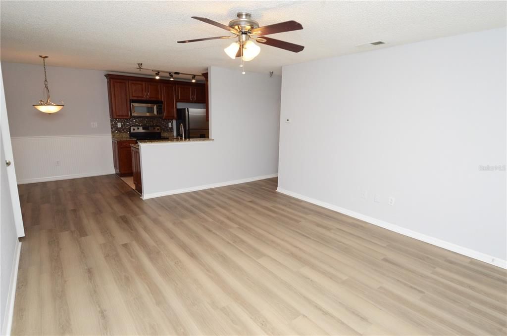 Recently Rented: $2,100 (1 beds, 1 baths, 1028 Square Feet)