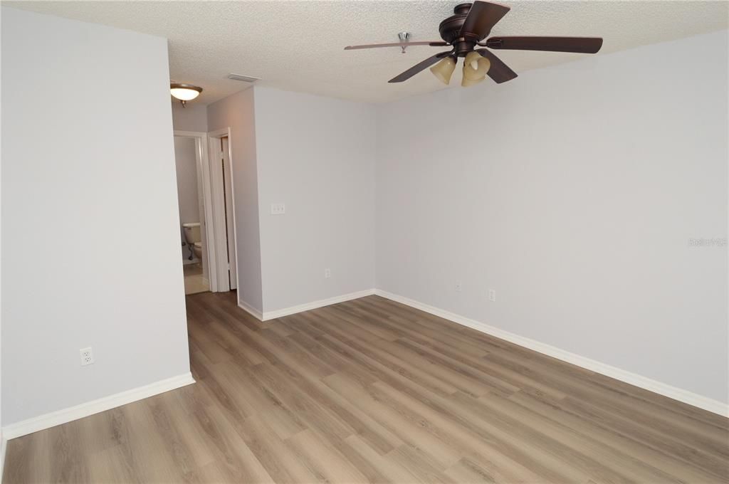 Recently Rented: $2,100 (1 beds, 1 baths, 1028 Square Feet)