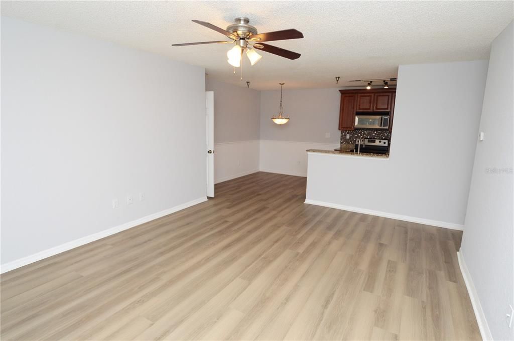 Recently Rented: $2,100 (1 beds, 1 baths, 1028 Square Feet)