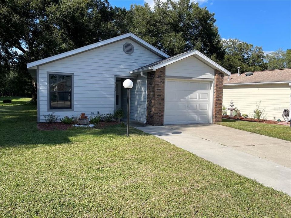 For Sale: $228,500 (3 beds, 2 baths, 1346 Square Feet)