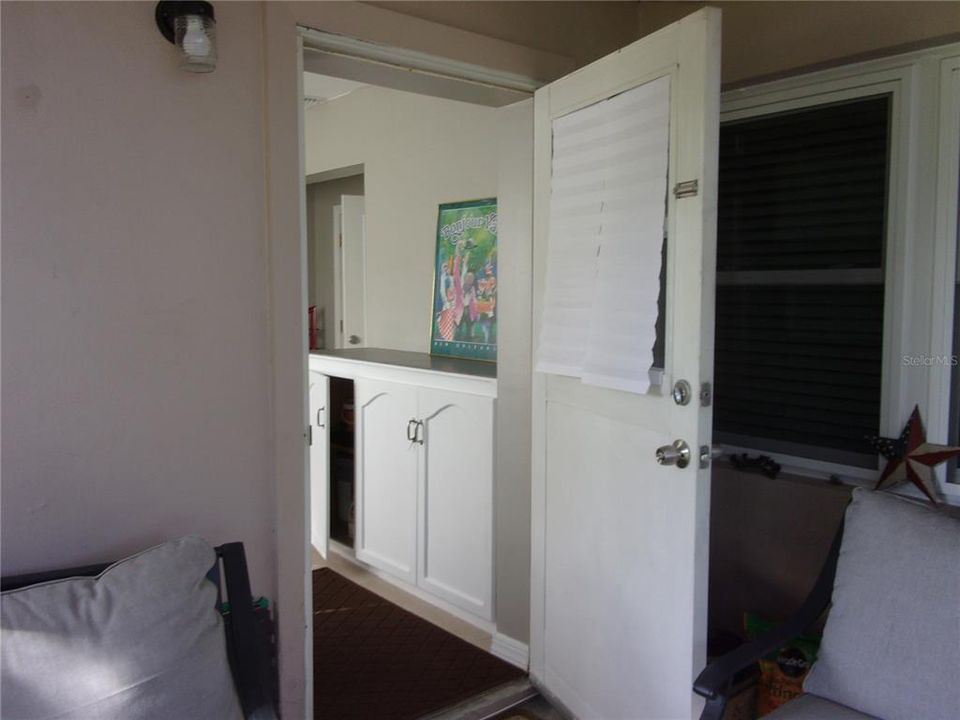 For Rent: $2,200 (2 beds, 2 baths, 1089 Square Feet)