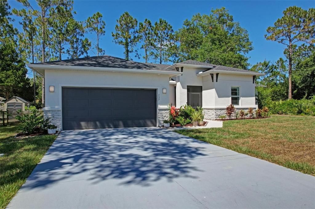 Active With Contract: $424,900 (4 beds, 3 baths, 2306 Square Feet)