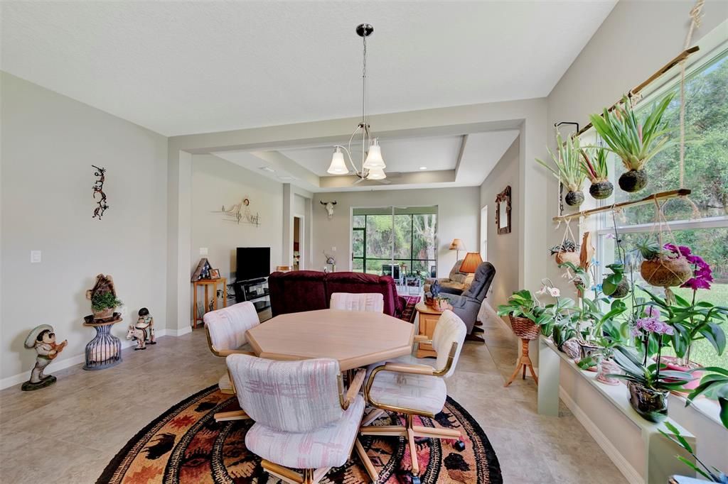 Active With Contract: $439,000 (3 beds, 2 baths, 1772 Square Feet)