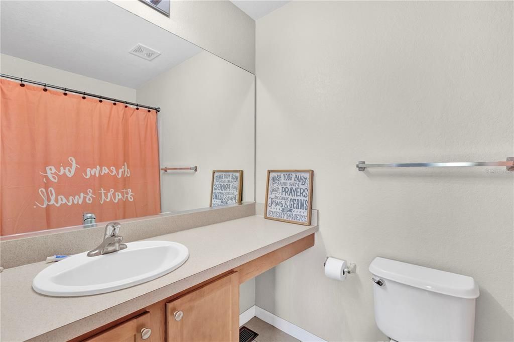 For Sale: $229,900 (2 beds, 2 baths, 1161 Square Feet)
