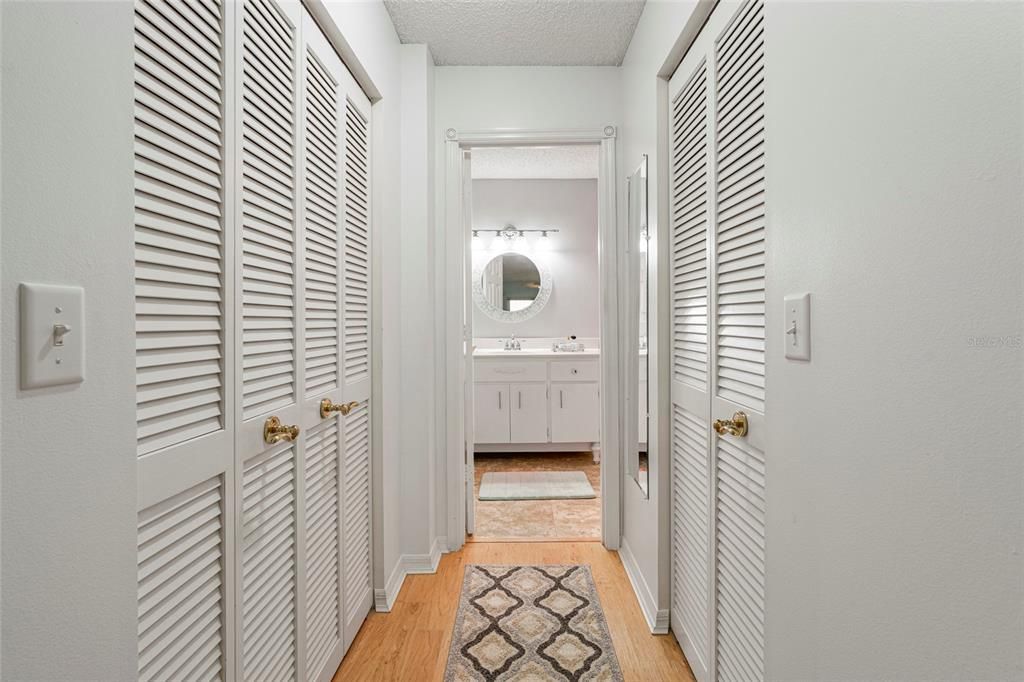 HALLWAY LEADING TO MASTER BATH