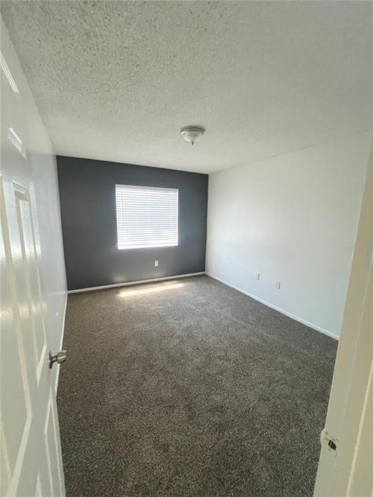 For Sale: $184,900 (2 beds, 1 baths, 850 Square Feet)