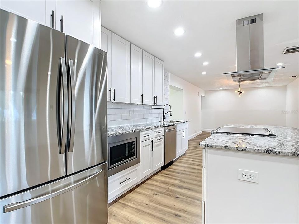 Active With Contract: $539,900 (3 beds, 2 baths, 1869 Square Feet)