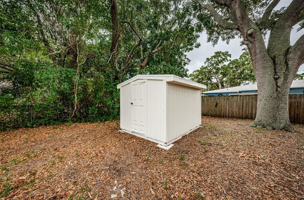 Active With Contract: $495,000 (3 beds, 2 baths, 1272 Square Feet)