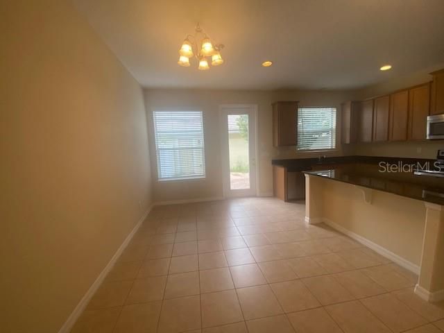 For Rent: $2,600 (3 beds, 2 baths, 1720 Square Feet)