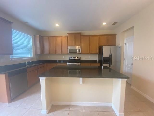 For Rent: $2,600 (3 beds, 2 baths, 1720 Square Feet)