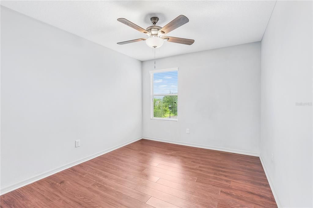 Recently Sold: $410,000 (4 beds, 2 baths, 2387 Square Feet)