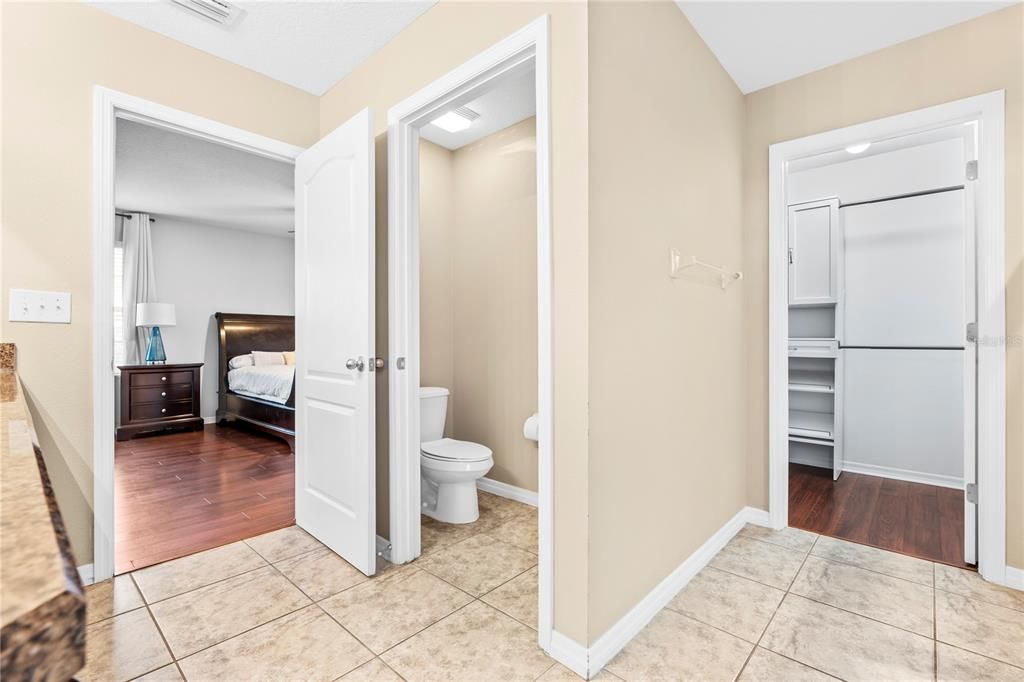 Master bedroom Bathroom