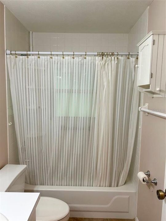 Guest bath tub shower combo