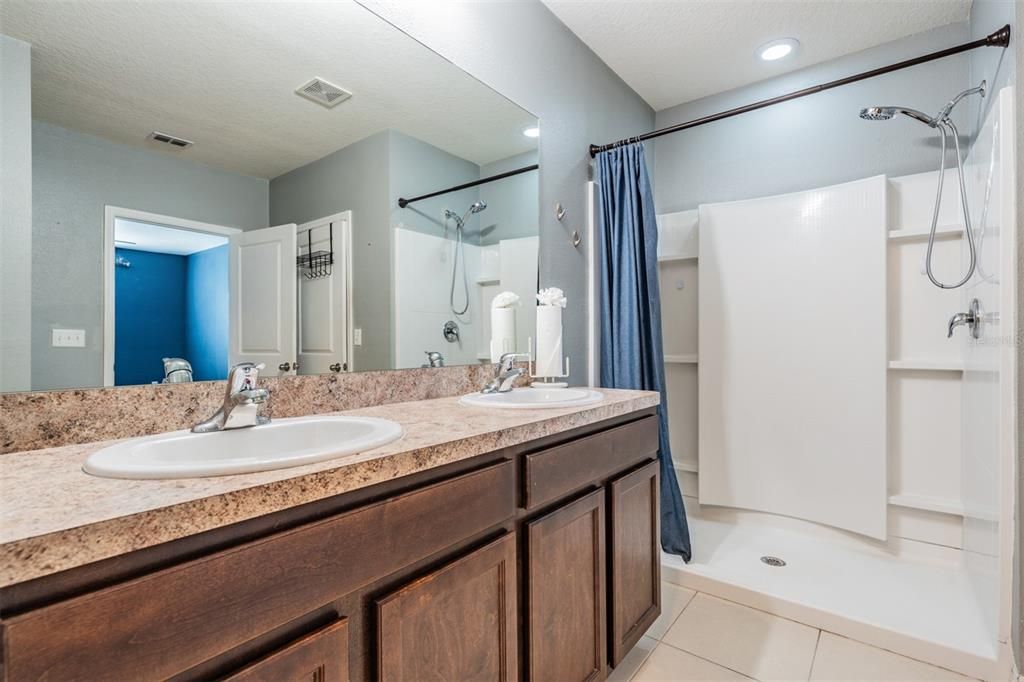 Large shower and dual sinks in the Owners bath ensuite