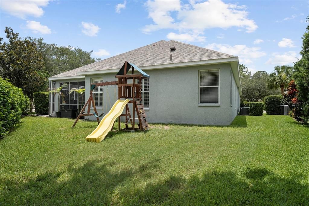 For Sale: $785,000 (4 beds, 2 baths, 2263 Square Feet)